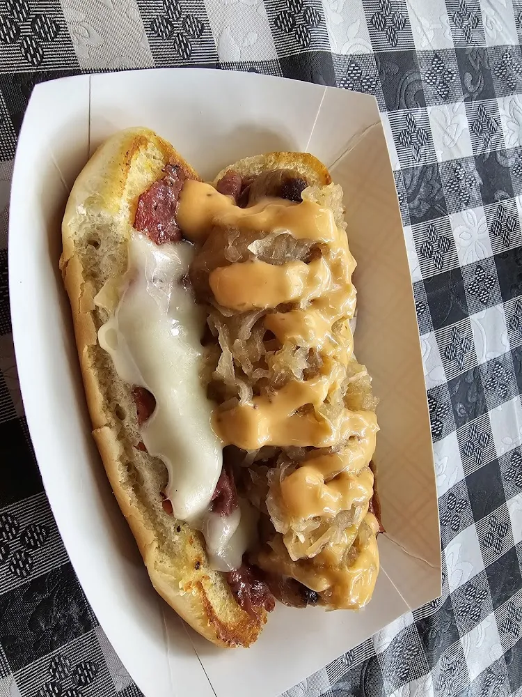 Reuben Hot Dog